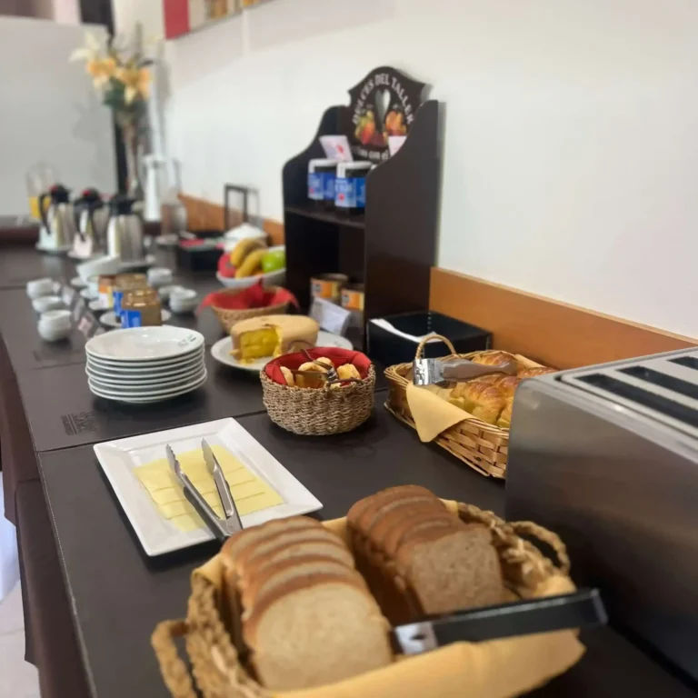 Desayuno Incluido en estadia Roble Blanco