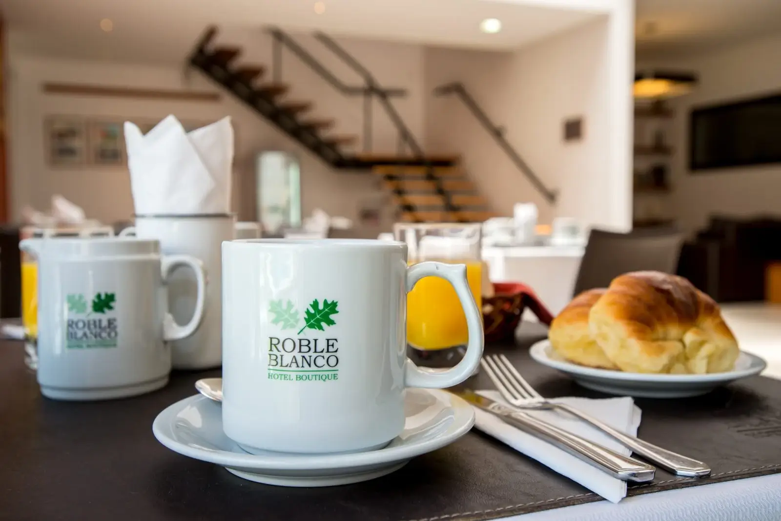 Desayuno en Hotel Roble Blanco